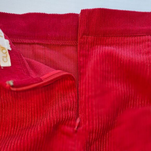 2 Corduroy Skirts, Gray and Red Size L, Cloud Ten & She+Sky, Gray Snaps, Red Zip - Picture 11 of 16